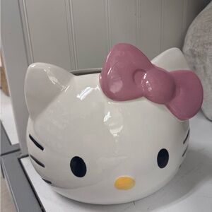 Hello Kitty Planters in red , gold and pink